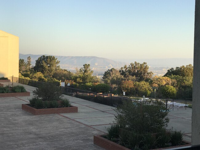 Building Photo - 1550 Frontera Way