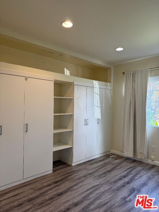 Building Photo - 4503 Tobias Ave