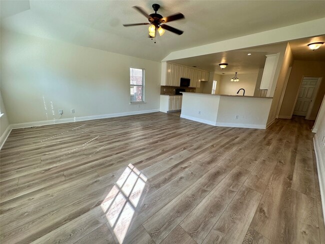 Building Photo - 15631 Barber Grove Ln