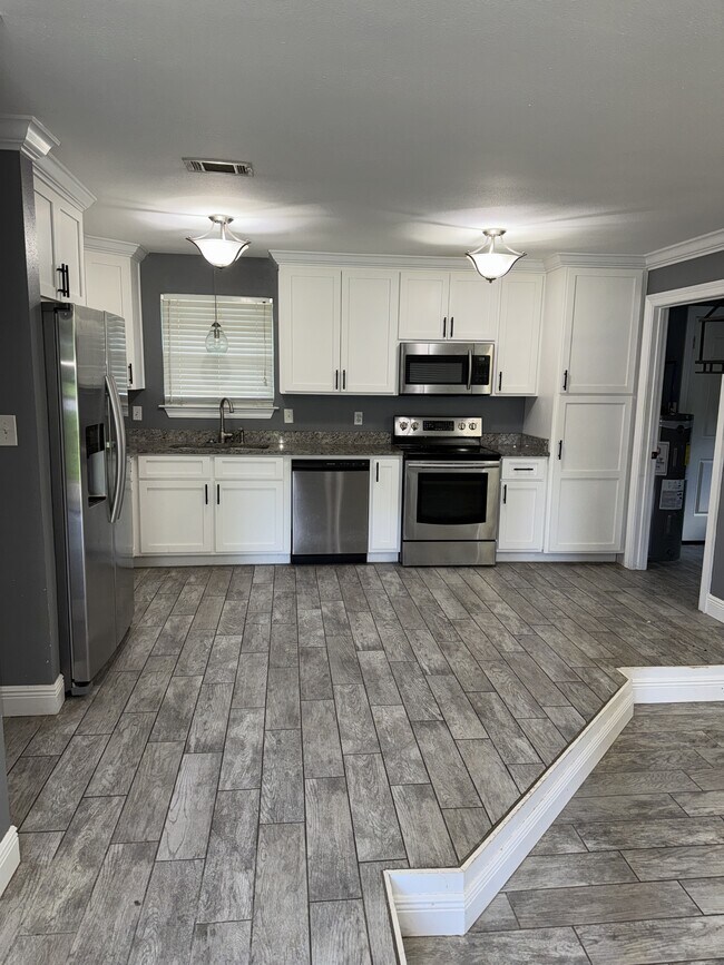 Building Photo - 8240 Tempest Dr