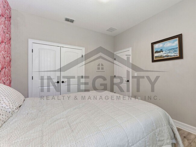 Building Photo - 34266 Radley Wy