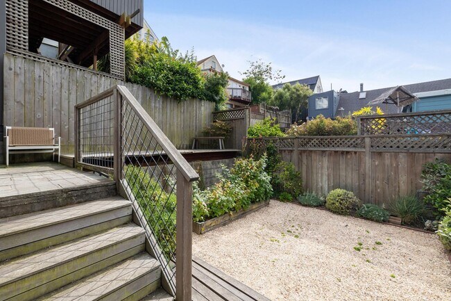 Building Photo - OPEN HOUSE: Wednesday (6/24) 4:00pm-4:30pm. Stunning 3-Level Single Family Home with Modern Touch...