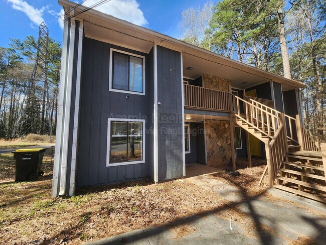 Building Photo - 116 Spring Ct