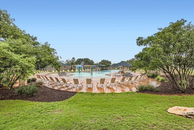 Building Photo - 5 Bedrooms and 3+ Living Spaces!