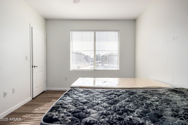 Building Photo - 2134 E Broadway Rd