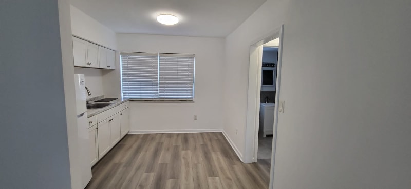 Building Photo - 631 NE 72nd Terrace