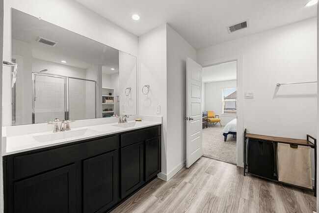 Building Photo - 12313 Churchill downs Dr