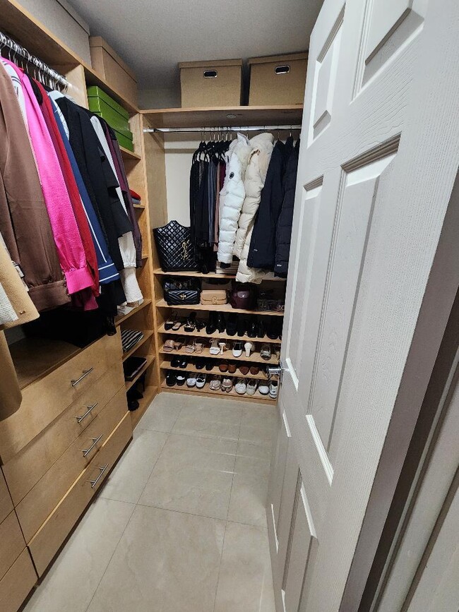 Building Photo - 3760 NW 19th St