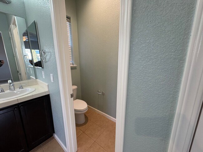 Building Photo - 4 Bedroom, 3 car garage- Foothills at Wingfield Springs. Pets welcome!