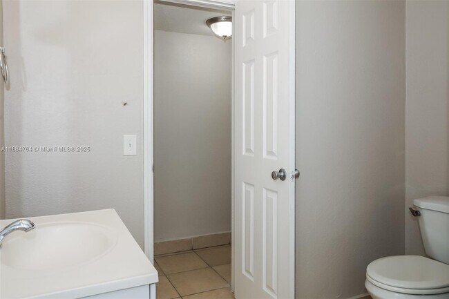 Building Photo - 1031 NW 178th Terrace