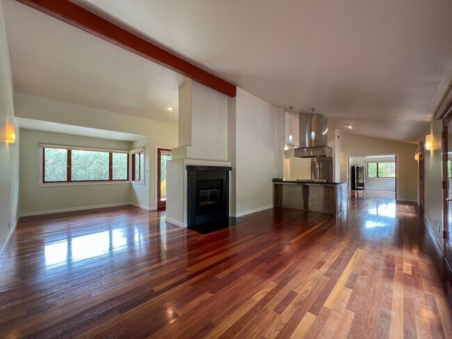Building Photo - 1146 Ragatz Ln