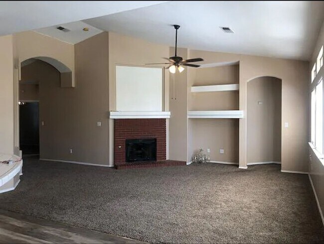Building Photo - Coming Soon!