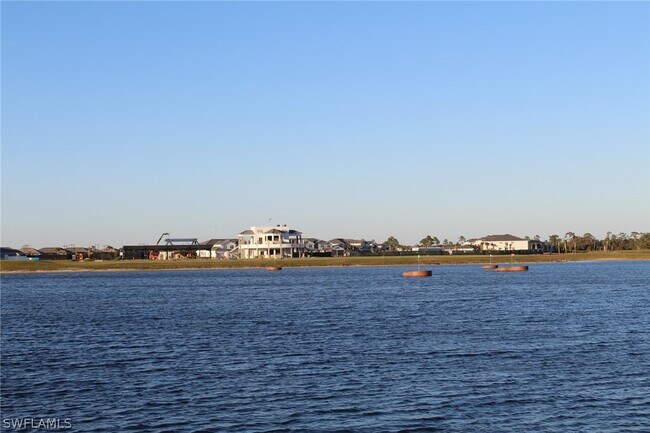 Building Photo - 15405 Grn Acrs Ave