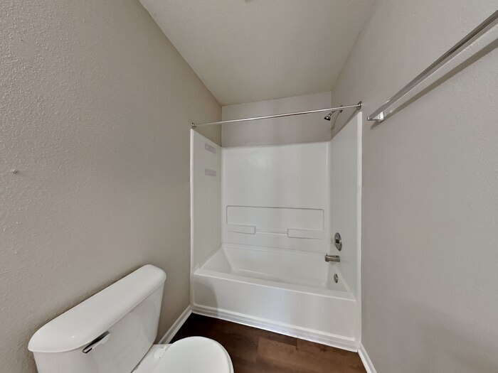Building Photo - 8422 Sansa St