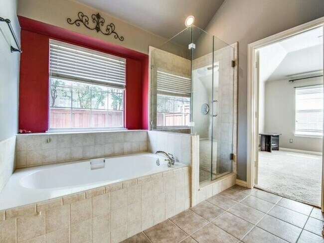 Building Photo - Gorgeous 1.5 story home with media equipment