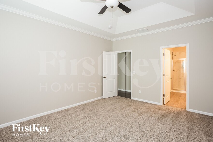 Building Photo - 777 Alexander Commons Dr