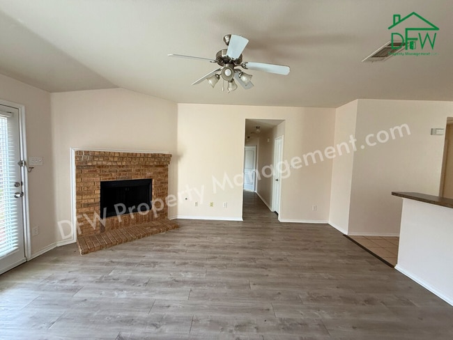 Building Photo - Beautiful 4-Bedroom Home with Scenic Backyard for Lease in Mesquite!