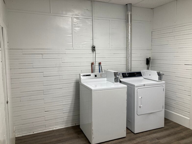 Shared Coin-op Laundry In Building - 239 2nd Ave NE