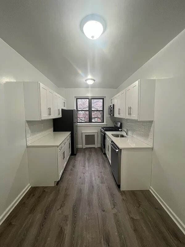 Building Photo - 500 W