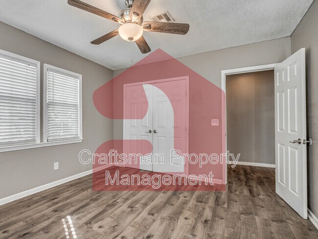 Building Photo - 2843 NW 18th St