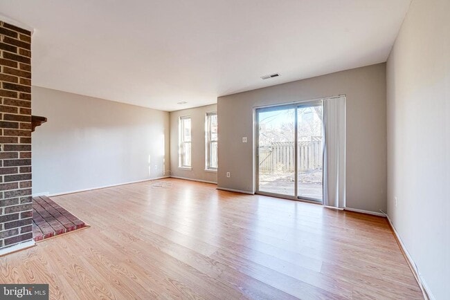 Building Photo - 1727 Cy Ct