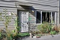 Building Photo - 701 S Kenyon St