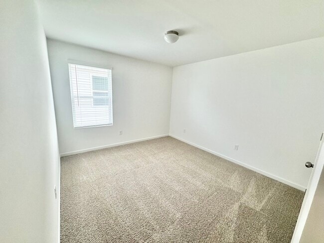 Building Photo - New 3 bedroom 2 1/2 bath home Minutes from I-85 and shopping