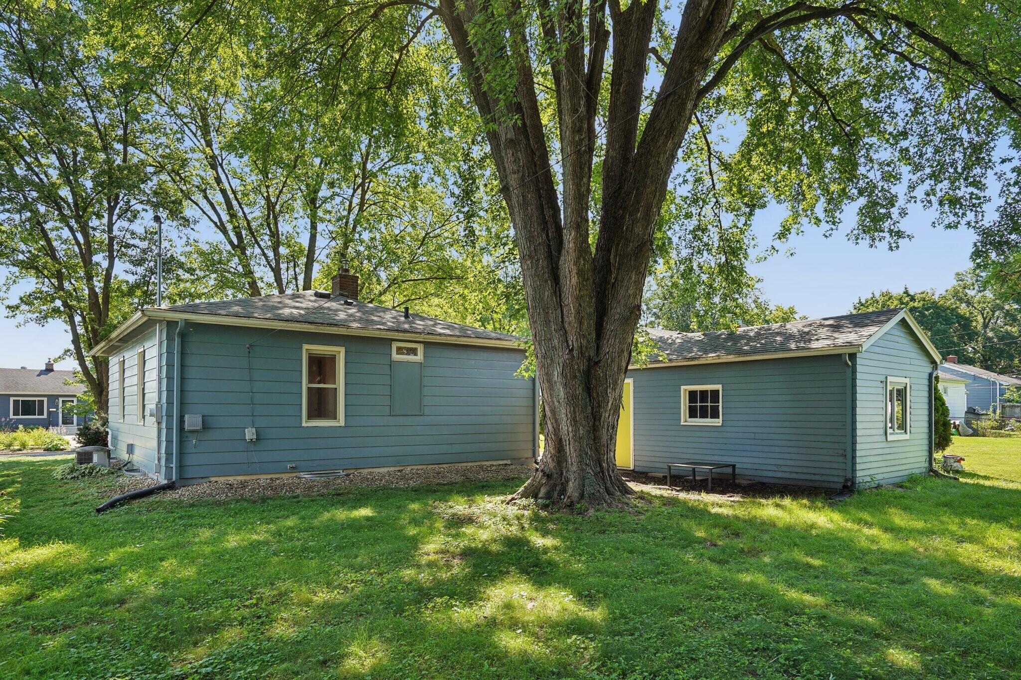 Building Photo - 1118 Lorraine Dr