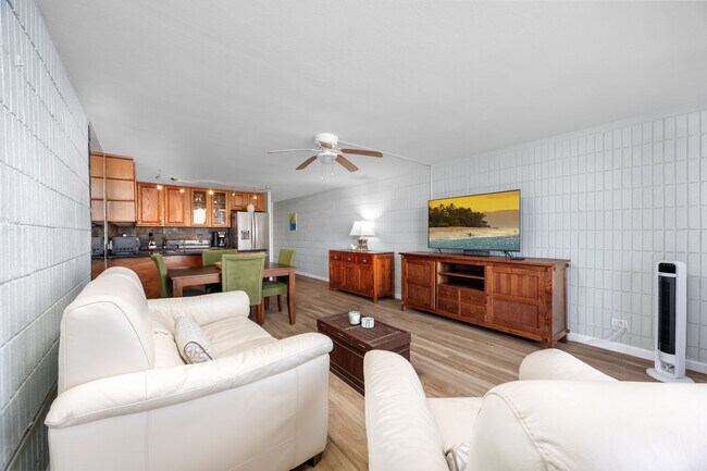 Building Photo - Mokuleia Sands #501 – Furnished 1BR/1BA | Ocean Views | Available Now