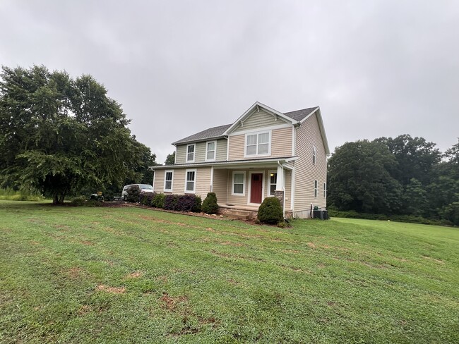 Building Photo - 2080 Sandy Springs Church Rd