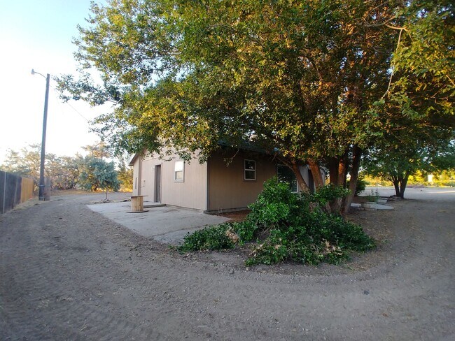 Building Photo - Cozy 2 Bed, 1 Bath Home in Rural Wilder