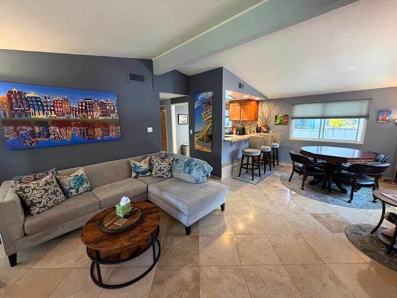 Building Photo - 163 Del Mar Shores Ter