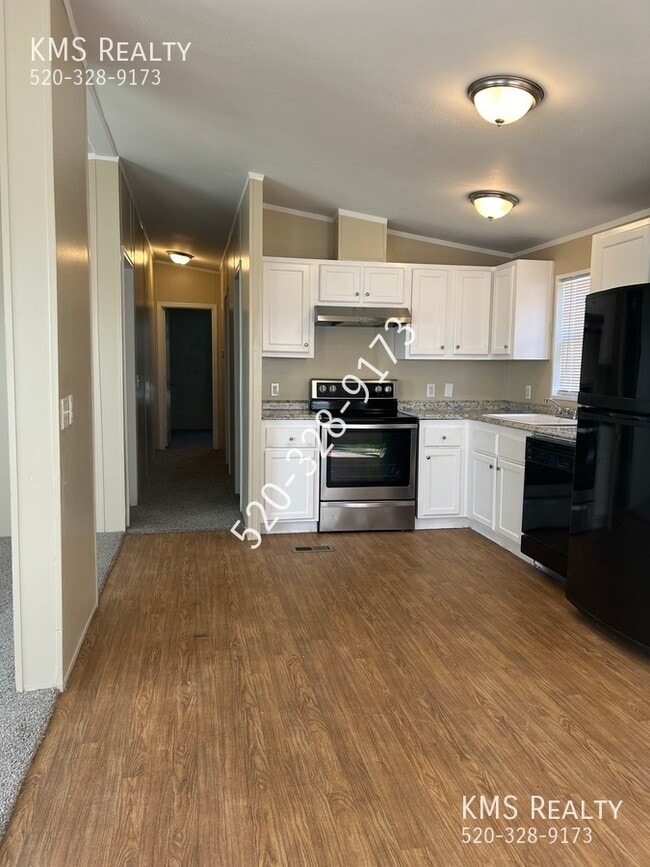 Building Photo - 6269 S Randall Blvd