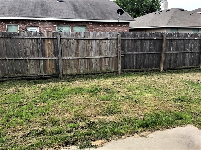 Building Photo - 1620 Baxter Springs Dr