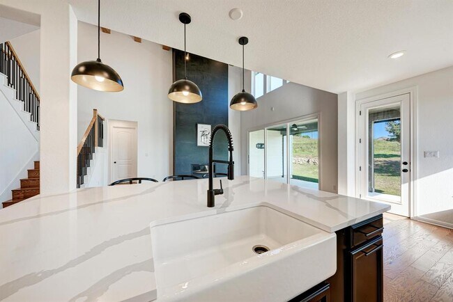 Building Photo - 156 Verdejo Dr