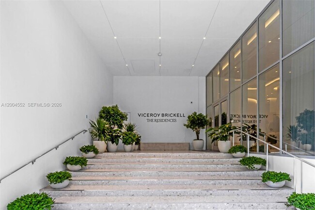 Building Photo - 77 SE 5th St