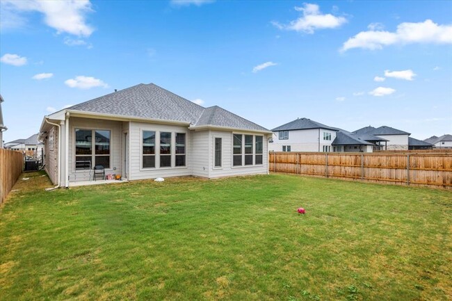 Building Photo - 216 Hollister Dr