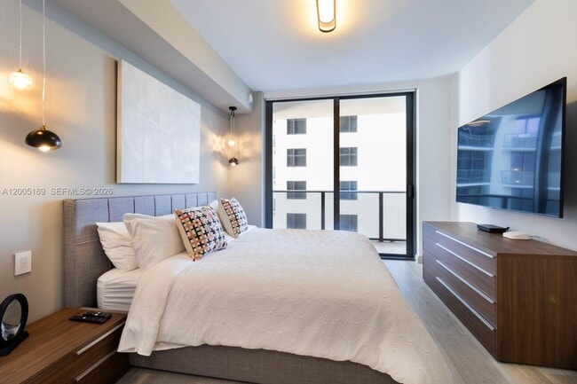 Building Photo - 55 SW 9th St