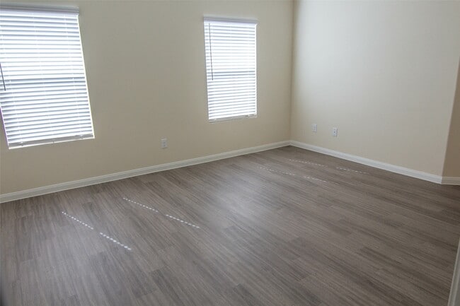 Building Photo - 926 Hidden Cove Ct