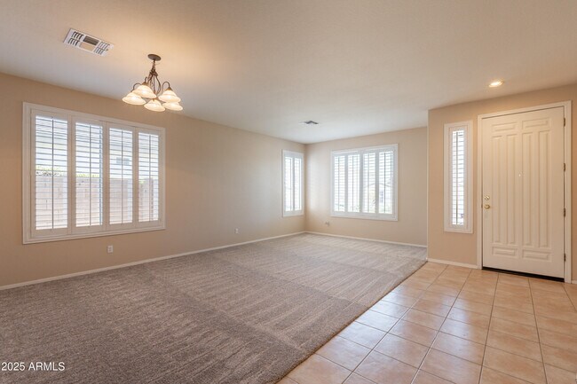 Building Photo - 1738 W Glenhaven Dr