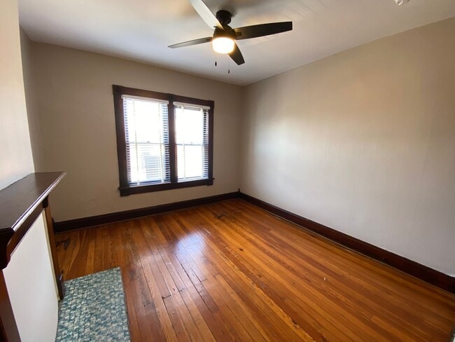 Building Photo - Price Ave 49-51 NCR