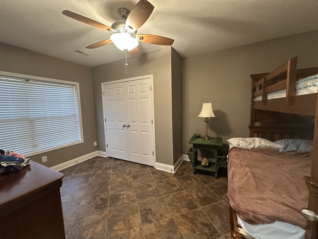 Building Photo - 2424 Calendula Rd