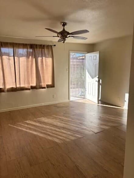 Building Photo - 1318 Rexford Pl