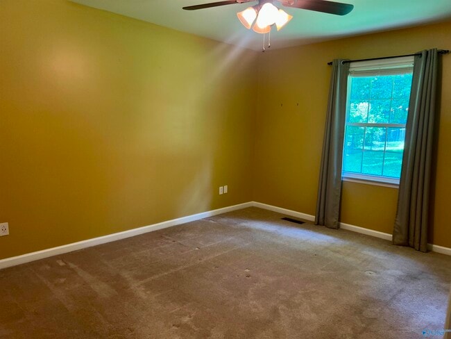 Building Photo - 110 Laurel Oak Rd