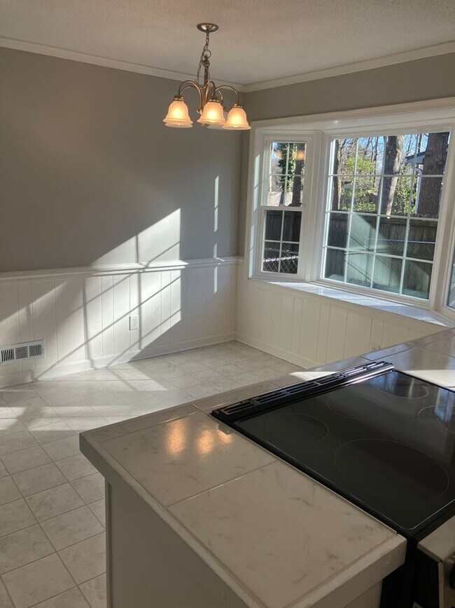 Building Photo - JEFFERSON WOODS 3 bedroom