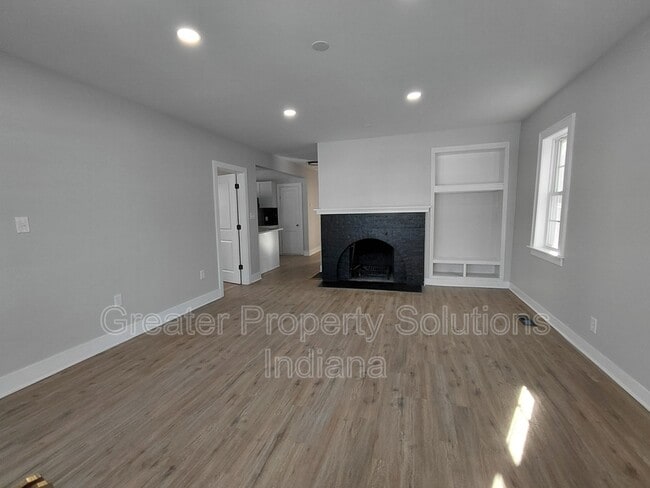 Building Photo - 234 Fernwood St