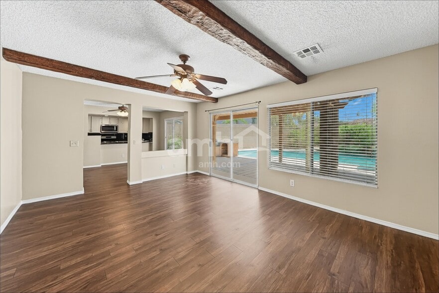 Building Photo - 1474 Lodgepole Dr