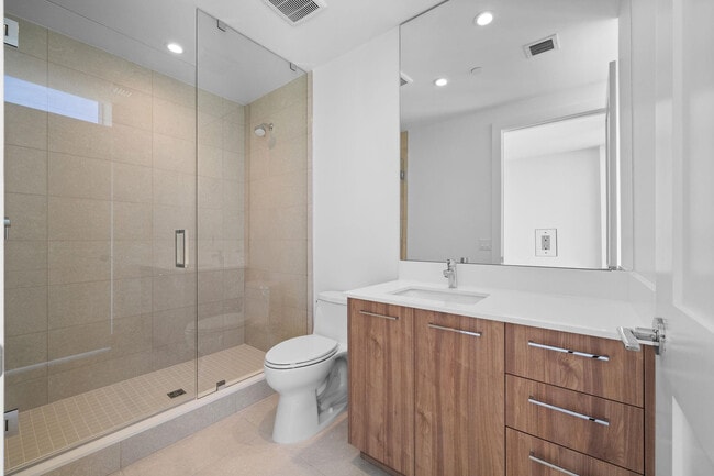 Building Photo - 151 N Seabreeze Blvd