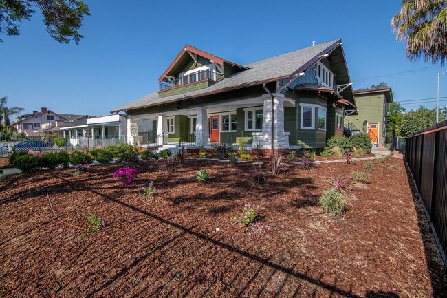 Building Photo - 3bed2bath Apartment Located Near USC