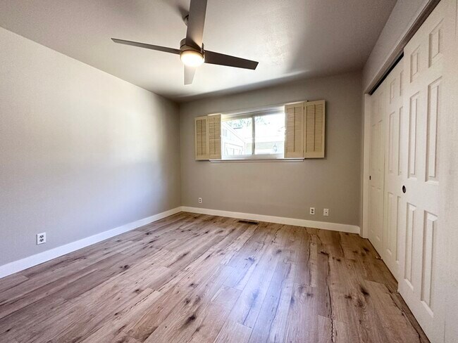 Building Photo - 5011 Jennings Way